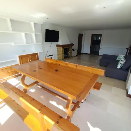 Holiday home Independiente Zona Coruxo Oya