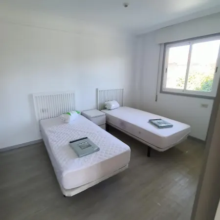 Independiente Zona Coruxo Holiday home Oya