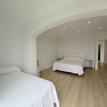 Independiente Zona Coruxo Holiday home Oya