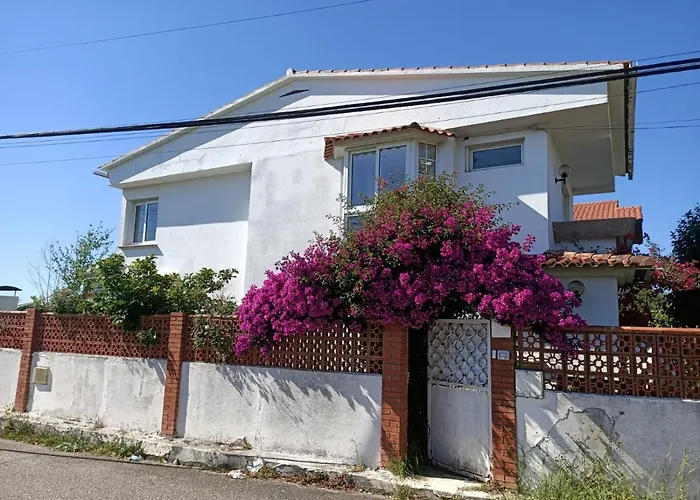 בית נופש Independiente Zona Coruxo *