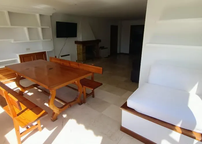 Independiente Zona Coruxo בית נופש