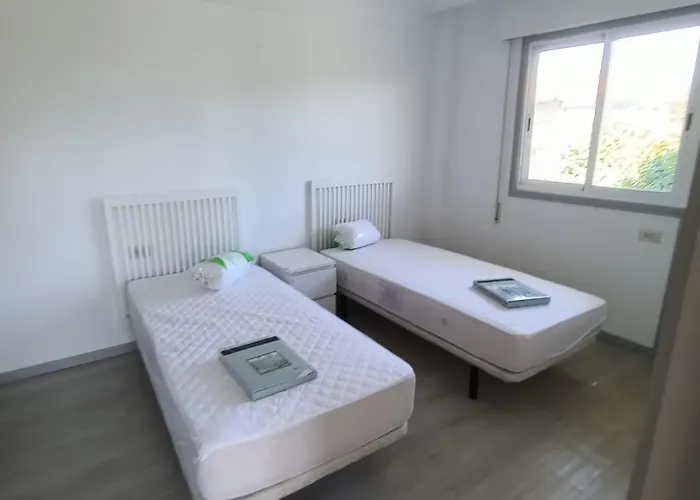 Independiente Zona Coruxo בית נופש Oya